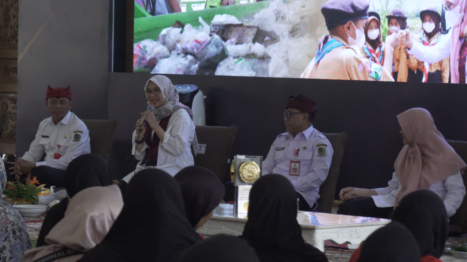 Waste Facility in Tembok Rejo, built by Project STOP Muncar, receives Adipura Award